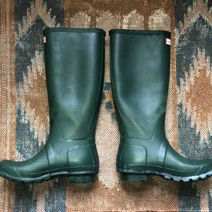 Hunter Green Boots
